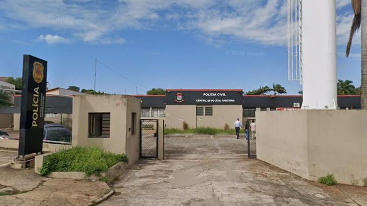 Motorista embriagado foge da polícia, avança semáforo e acaba preso em Jaú
