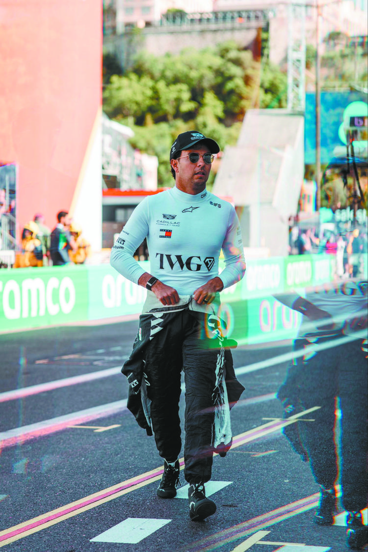 Fuego en el motor: Sergio 'Checo' Pérez abandona de emergencia por incendio en Mónaco