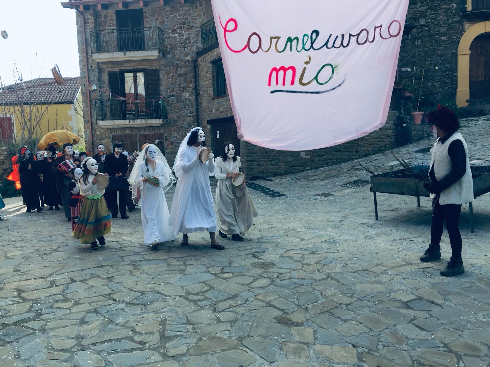 Cosentini di Montecorice: il museo a cielo aperto del carnevale si espande