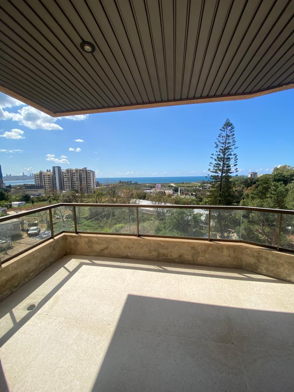 For Sale: Apartment in Naccache