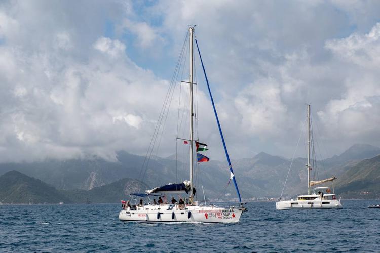 Flotilla, le barche sono in acque internazionali: “Li porteremo in prigioni galleggianti”