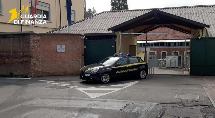 ASTI – Truffa oltre una quarantina di cittadini: arrestato assicuratore