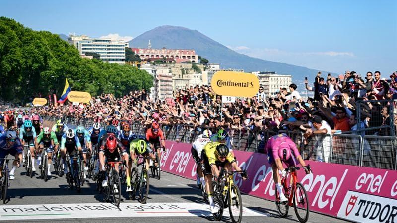 Giro d’Italia in Campania, partenza da Paestum: tappe a Cardito, Afragola e Caivano