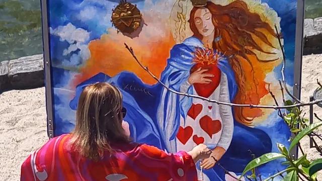 Brasileira Christina Oiticica expõe na Itália obra criada pela natureza