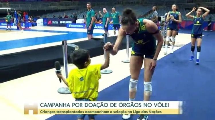 Fã da Gabi, menino transplantado realiza sonho em jogo do Brasil na Liga das Nações