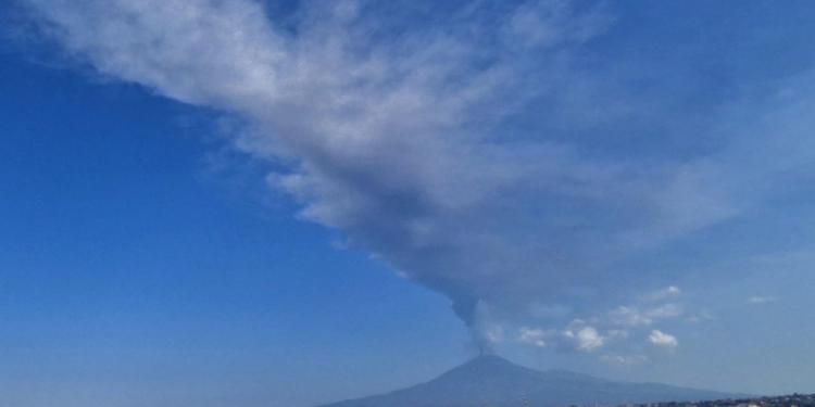 Etna, il "respiro" del vulcano è arrivato fino al Nord Africa