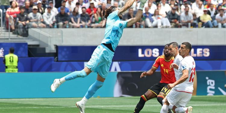 Belgio deludente: l'Iran regge l'urto e strappa lo 0-0