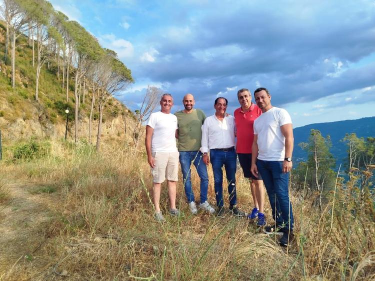 👉 Al via i lavori di riqualificazione e arredamento della Pineta Comunale di Piraino ✅️ 🔶️ L'Amministrazione Comunale...