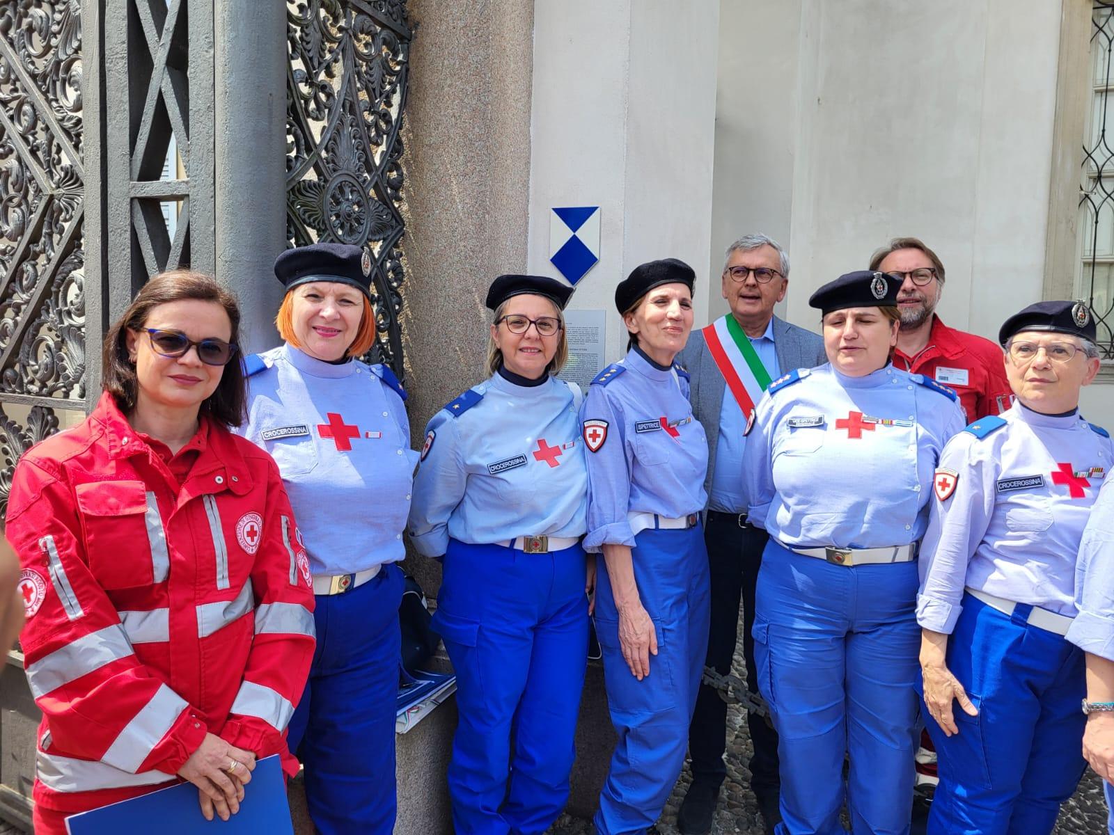 Uno scudo blu per Villa Tittoni