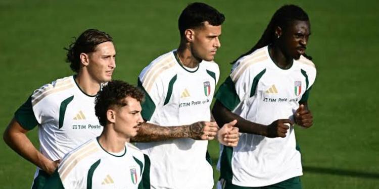 Nations League, Italia è già una prova d'appello contro la Turchia: Mancini lancia i fratelli Esposito in attacco LE FORMAZIONI UFFICIALI