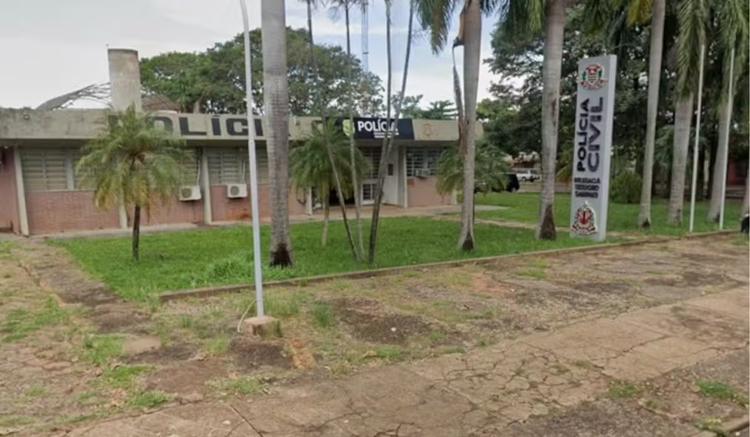 Grávida de 5 meses pede socorro à família e é resgatada de cárcere privado no interior de SP