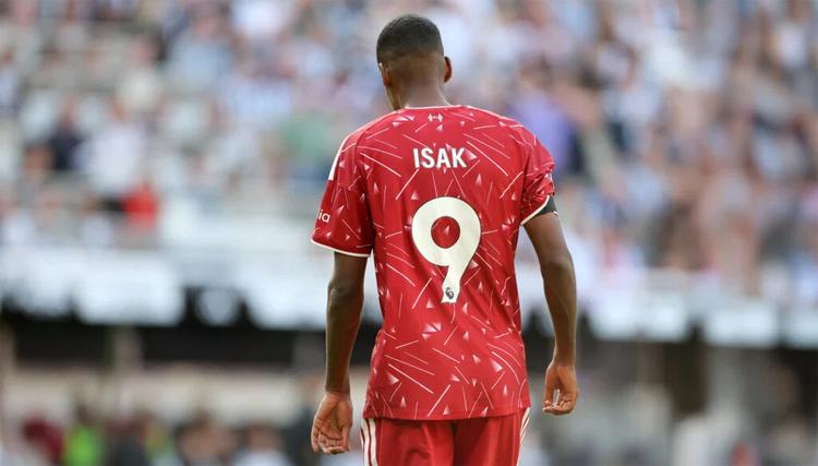 Alexander Isak No9 Liverpool