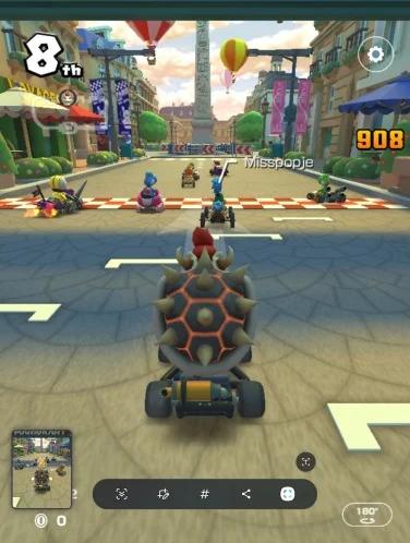 playing mario kart on the galaxy z fold 8