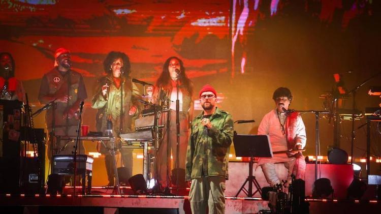 Gorillaz celebran a los perdidos con una fiesta multicolor y multicultural en el Primavera Sound