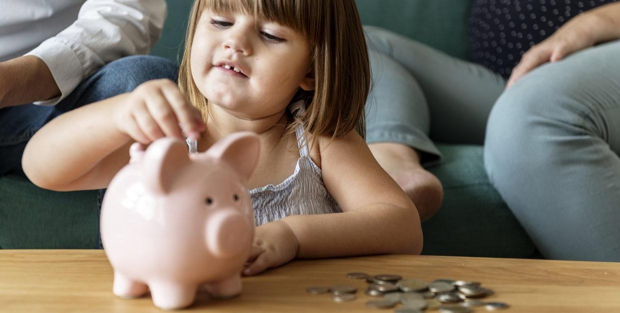 Hessische Familienministerin Diana Stolz und Staatsminister Manfred Pentz begrüßen Beschluss des Bundeskabinetts für antragsloses Kindergeld