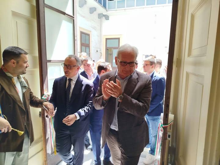 📍 UNA NUOVA "CASA" PER I GIOVANI DELLA PROVINCIA DI SALERNO! 🚀 ​Questa mattina il taglio di un nuovo traguardo fondame...