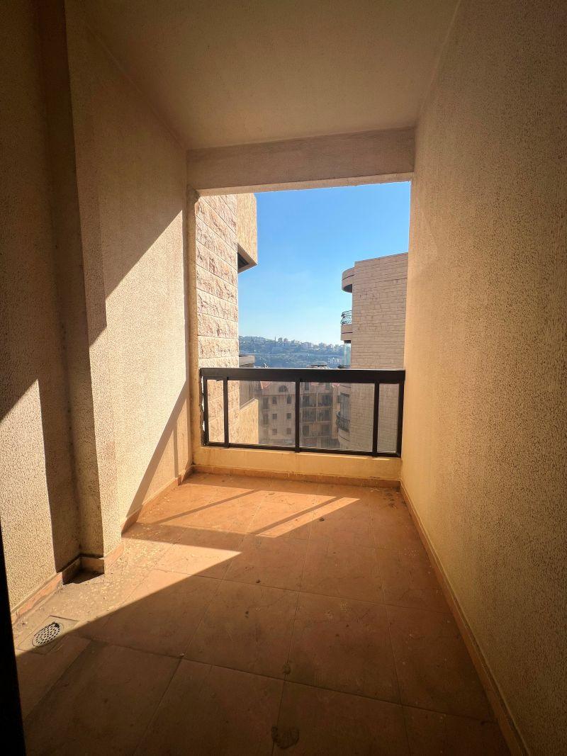 For Sale: Apartment in Mansourieh