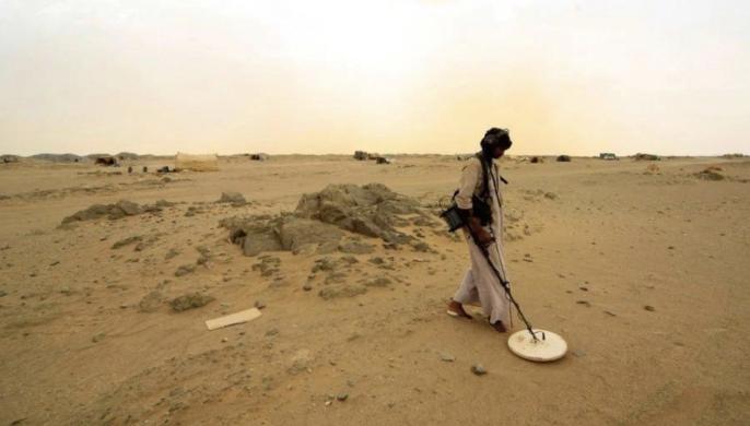 بعد واقعة السمارة.. الجيش الموريتاني يأمر منقبي الذهب بإخلاء منطقة الجدار الرملي