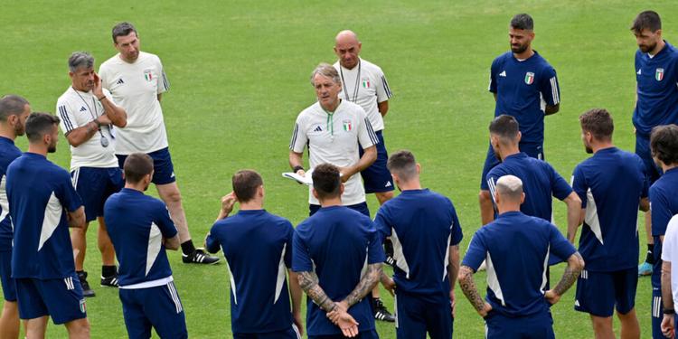L'Italia e il ritorno del "Mancio": dalla vittoria ad Euro 2020, al flop qualificazione Mondiale. Fino ad arrivare alle dimissioni nell'estate del 2023 e alla "fuga" in Arabia