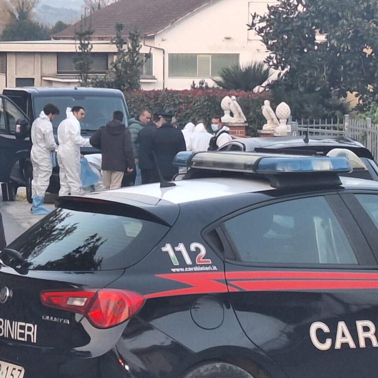 Uccide la moglie poi tenta il suicidio, arrestato a Piacenza