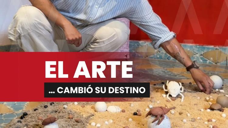 Transformó la adversidad en arte y hoy comparte su primera exposición