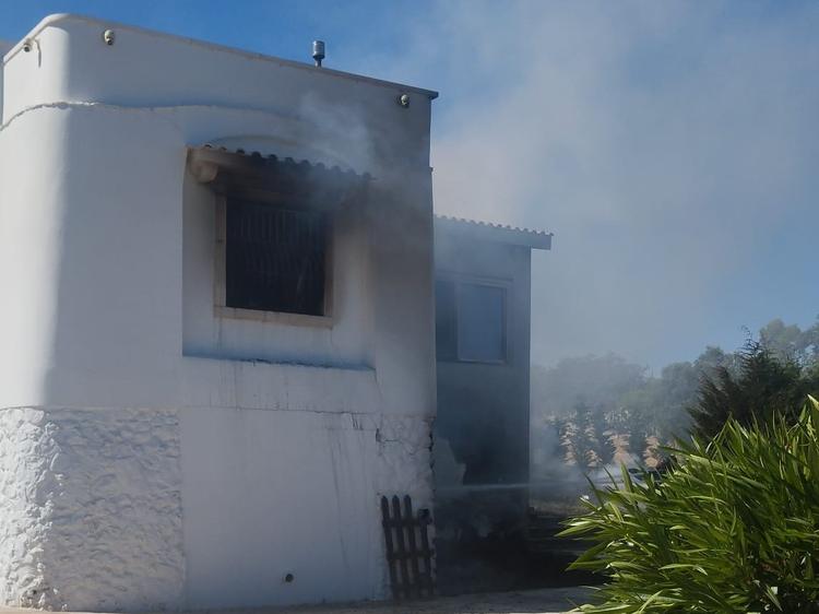 Martina Franca: incendio in una villetta sulla provinciale per Cisternino
