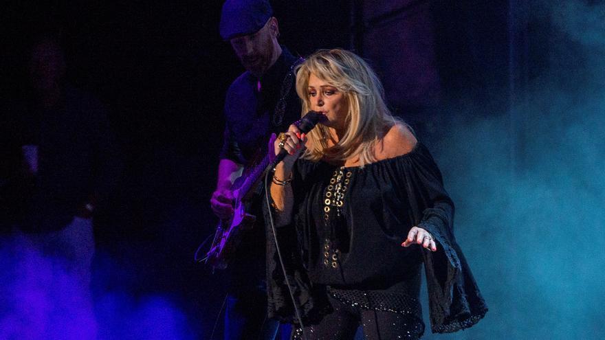 La cantante Bonnie Tyler, ingresada en Portugal tras una operación intestinal