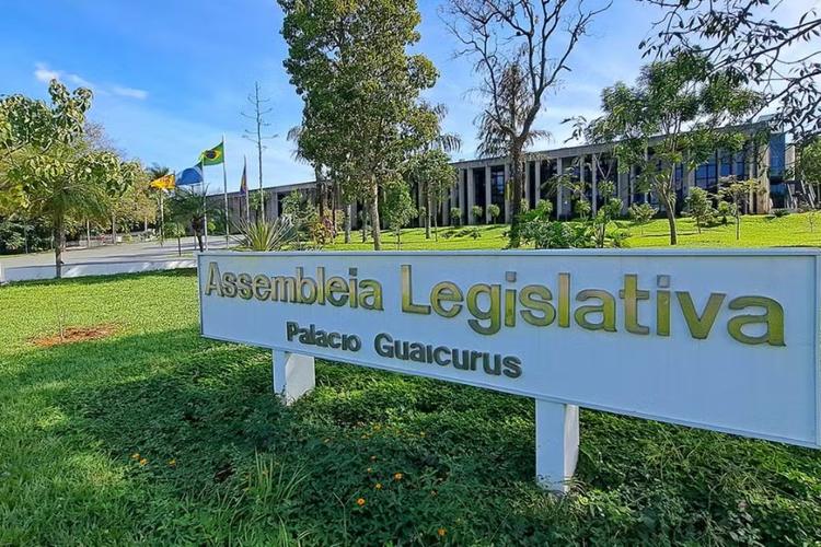 Deputados estaduais: o que fazem e quanto ganham em Mato Grosso do Sul