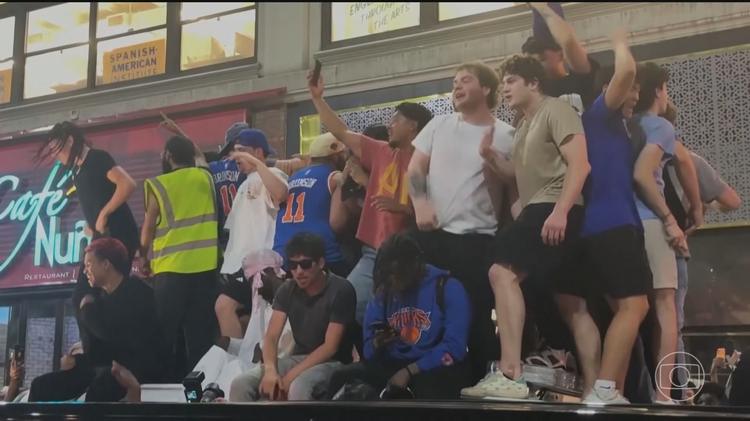 Início da Copa e final do basquete fazem Nova York entrar em clima de festa