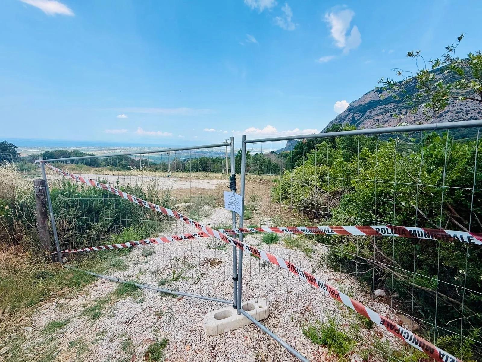 Abusi edilizi a Capaccio Paestum: sequestrata un’area di 1.100 mq in zona vincolata