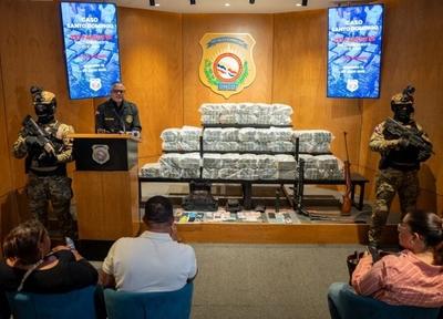 DNCD ocupa 237 paquetes de presunta cocaína tras persecución en la autopista Duarte