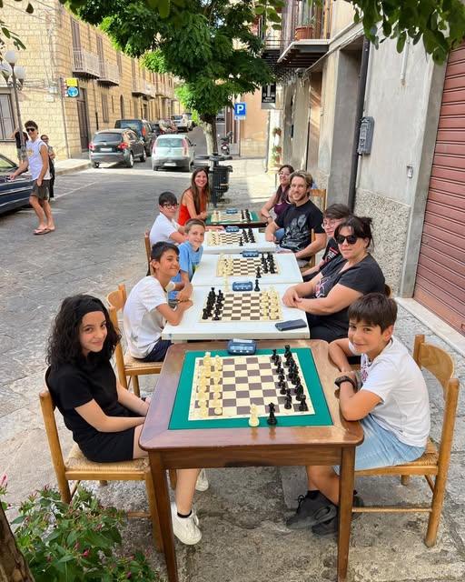 Il 6 agosto scorso si è conclusa la seconda edizione del “Torneo Estivo di Scacchi” , che ha visto la partecipazione di...