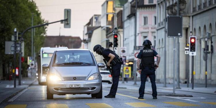 Sparatoria contro un rave in Svizzera, uccisa una 22enne abruzzese. Non esclusa l'ipotesi terrorismo