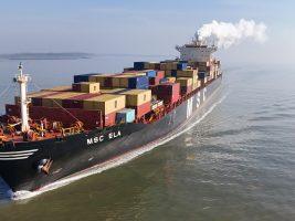 Guerra Usa-Iran. Cauteruccio: “La crisi energetica attuale può accelerare la transizione verso le rinnovabili”