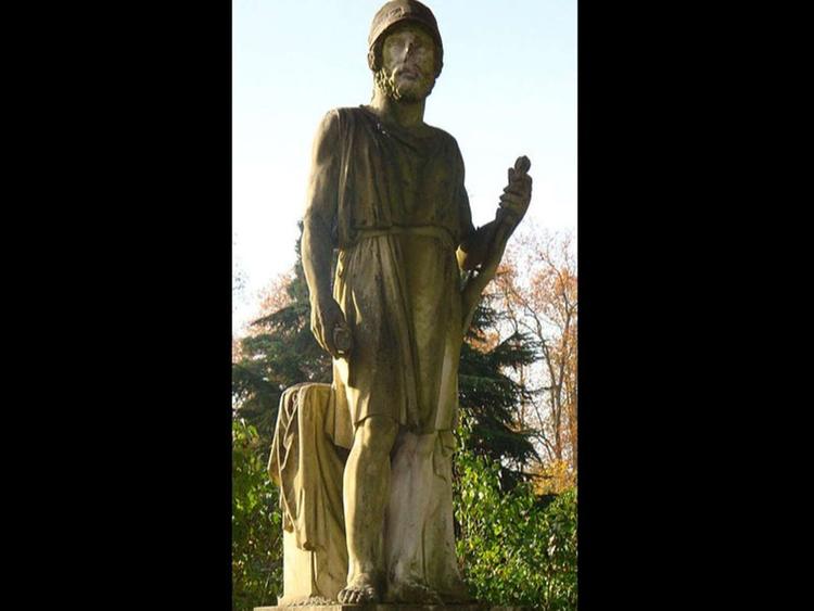 A neoclassical sculpture by François Nicolas Delaistre depicting Phocion in a contemplative pose, embodying stoicism and virtue.