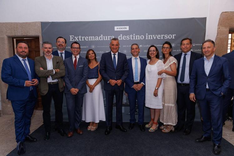 Equipo de CaixaBank, posando en photocall.