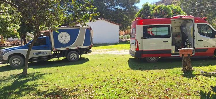 Criança de 5 anos morre após se afogar em piscina de chácara na zona rural de cidade da Bahia