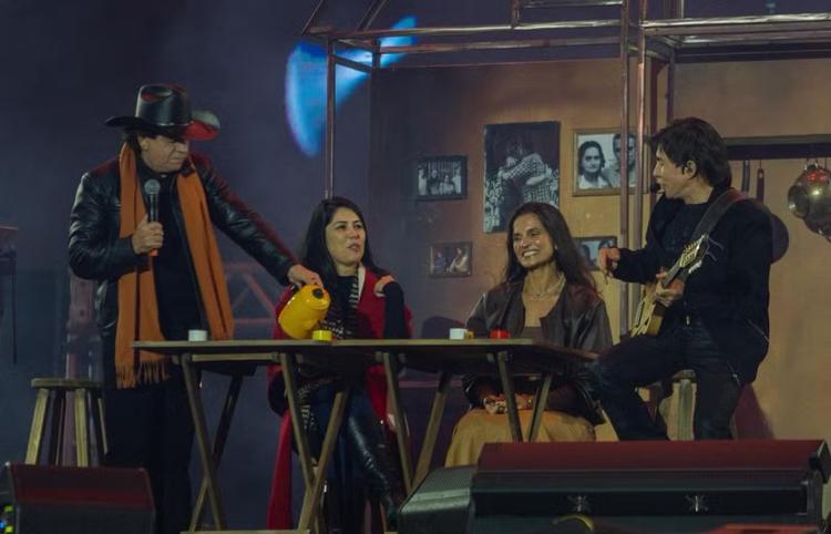 Chitãozinho e Xororó convidam fãs para café durante show repleto de nostalgia em Americana
