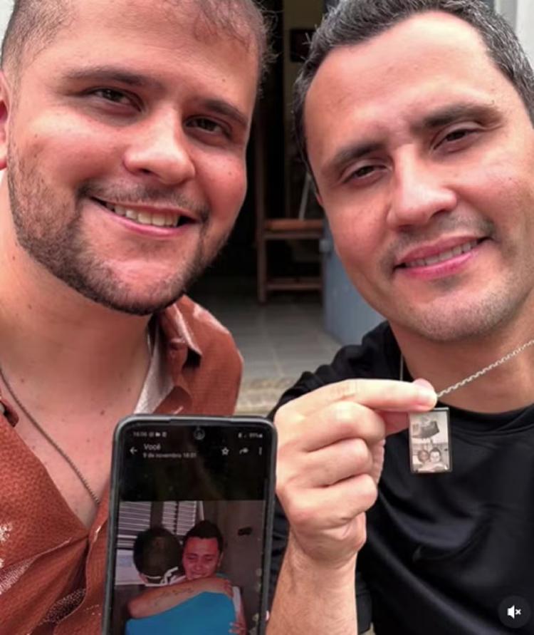 Senador Cleitinho e gêmeo doaram medula para tentar salvar irmão com leucemia em MG