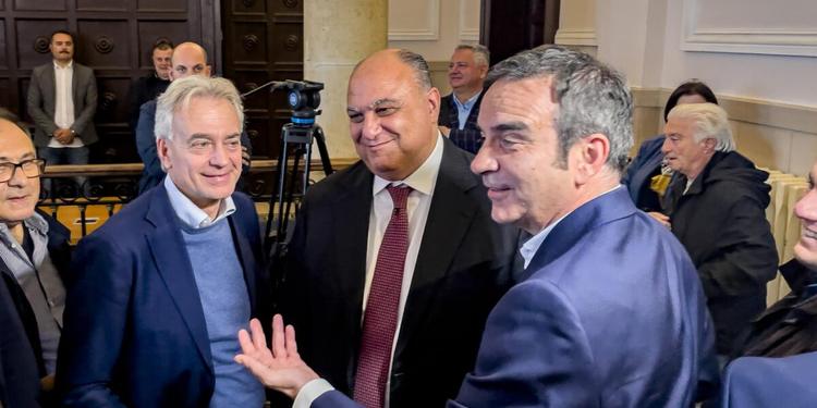 Regione Calabria, rimpasto di Giunta: Occhiuto glissa. Ma tra gli alleati crescono le pressioni