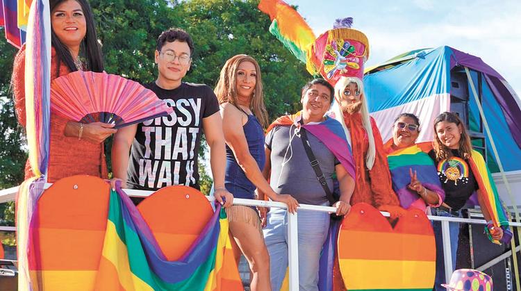 Yareli Cárdenas lidera la celebración del Orgullo en Emiliano Zapata con Carrera y Recorrido Arcoíris