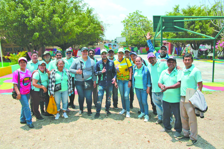Transforman la Primaria "Juan Escutia": encabezan jornada de mejora educativa en Yautepec