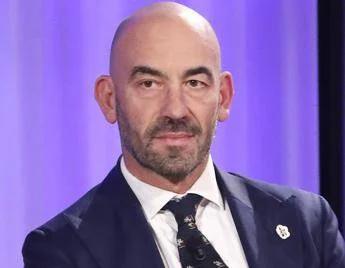 Influenza, Bassetti: "Stagione con meno casi ma più gravi, vaccino fondamentale"