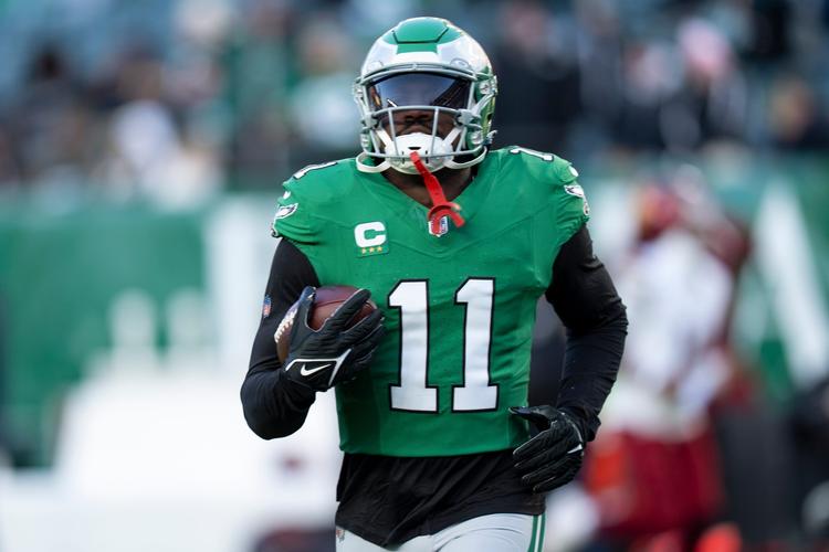 Former Ole Miss star A.J. Brown traded to New England Patriots