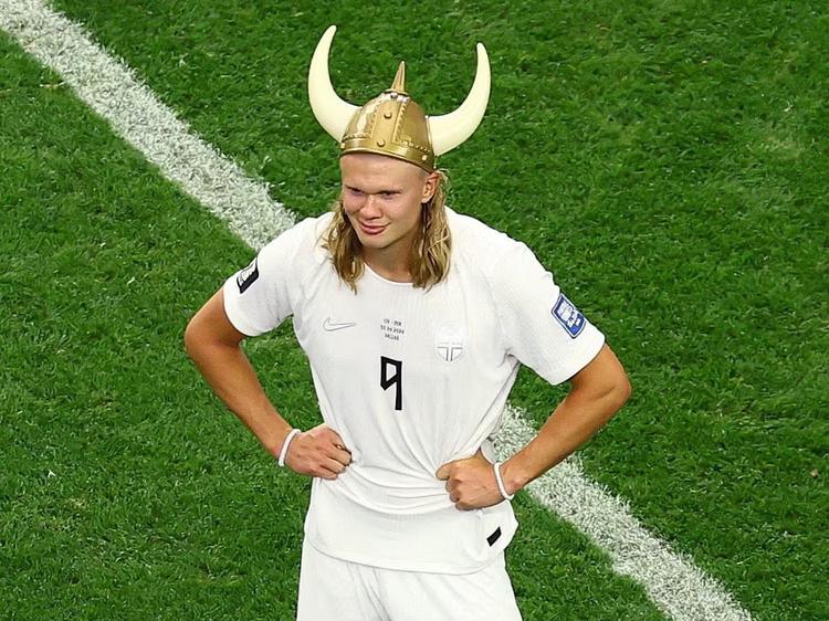 O chifre é fake: até Haaland adotou, mas vikings reais nunca usaram este símbolo da Noruega; entenda