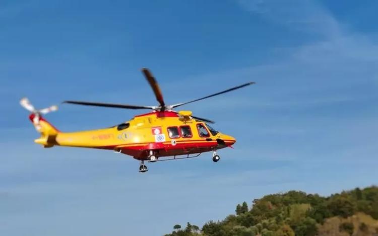 Terribile scontro tra un'auto e una moto nel Nisseno: morto un 33enne