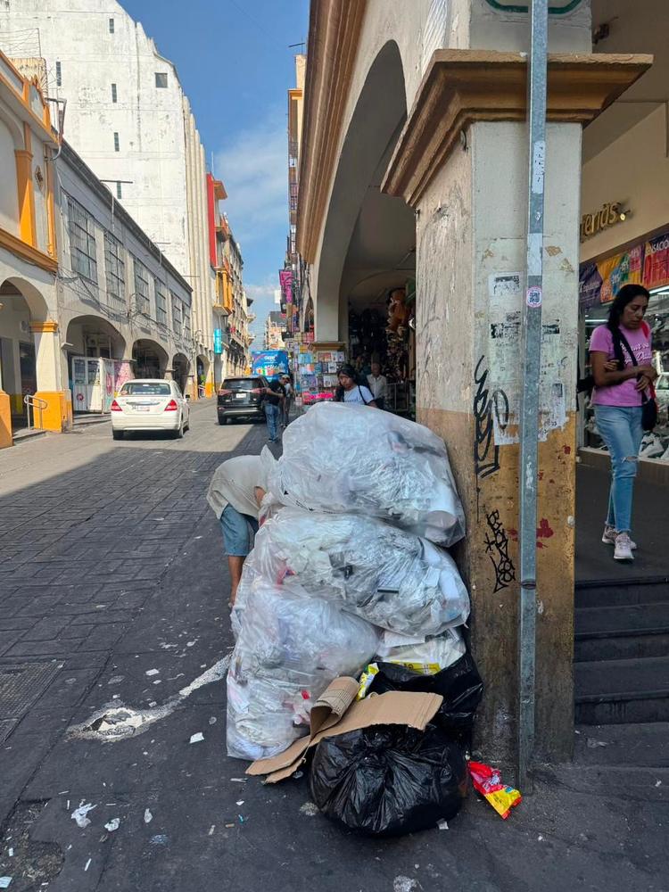 ¡Centro de Cuernavaca en el olvido! Restaurantes pierden clientes por basura y descuido