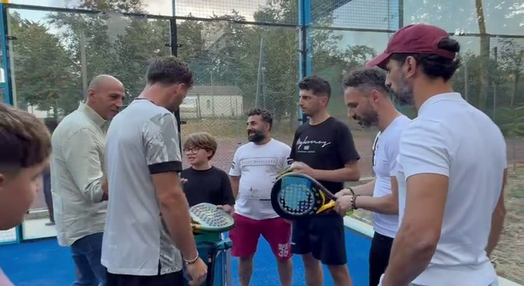Un nuovo campo di padel ad Accettura. L’impianto inaugurato alla presenza del maestro spagnolo Miguel Navarro