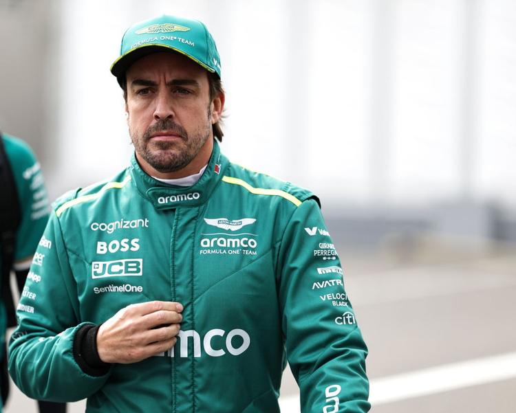 Alonso descarta mudança para a Mercedes: "Não parece tão atraente"