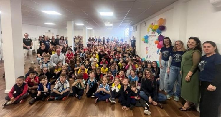 Administração Municipal inaugura reformas na EMEF Madre Justina Inês
